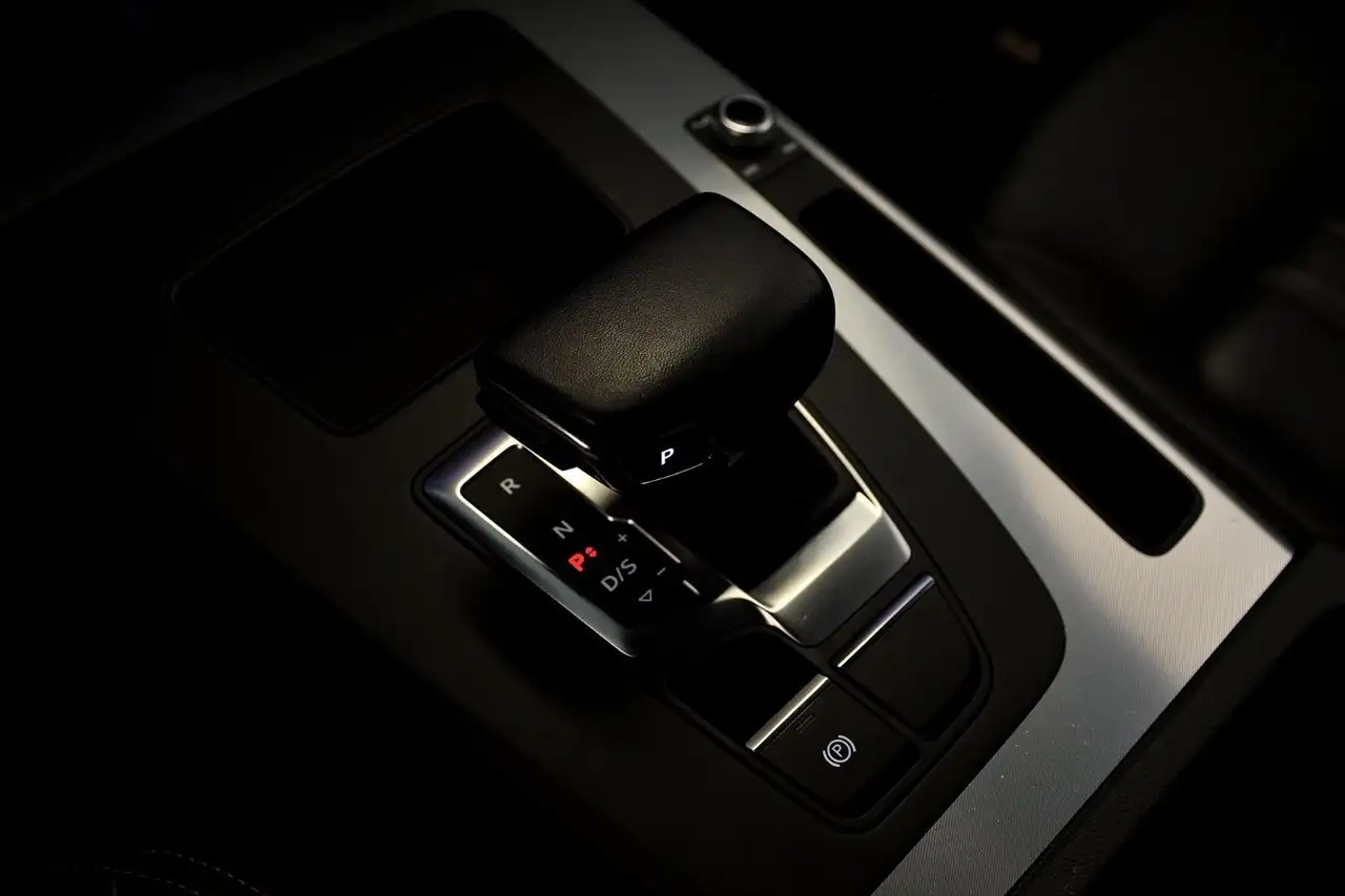 Audi Q5 снимка Audi Q5