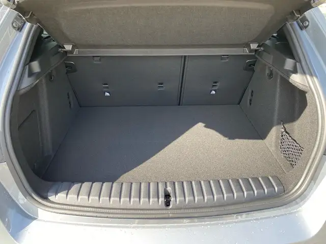BMW 1 Series view 12