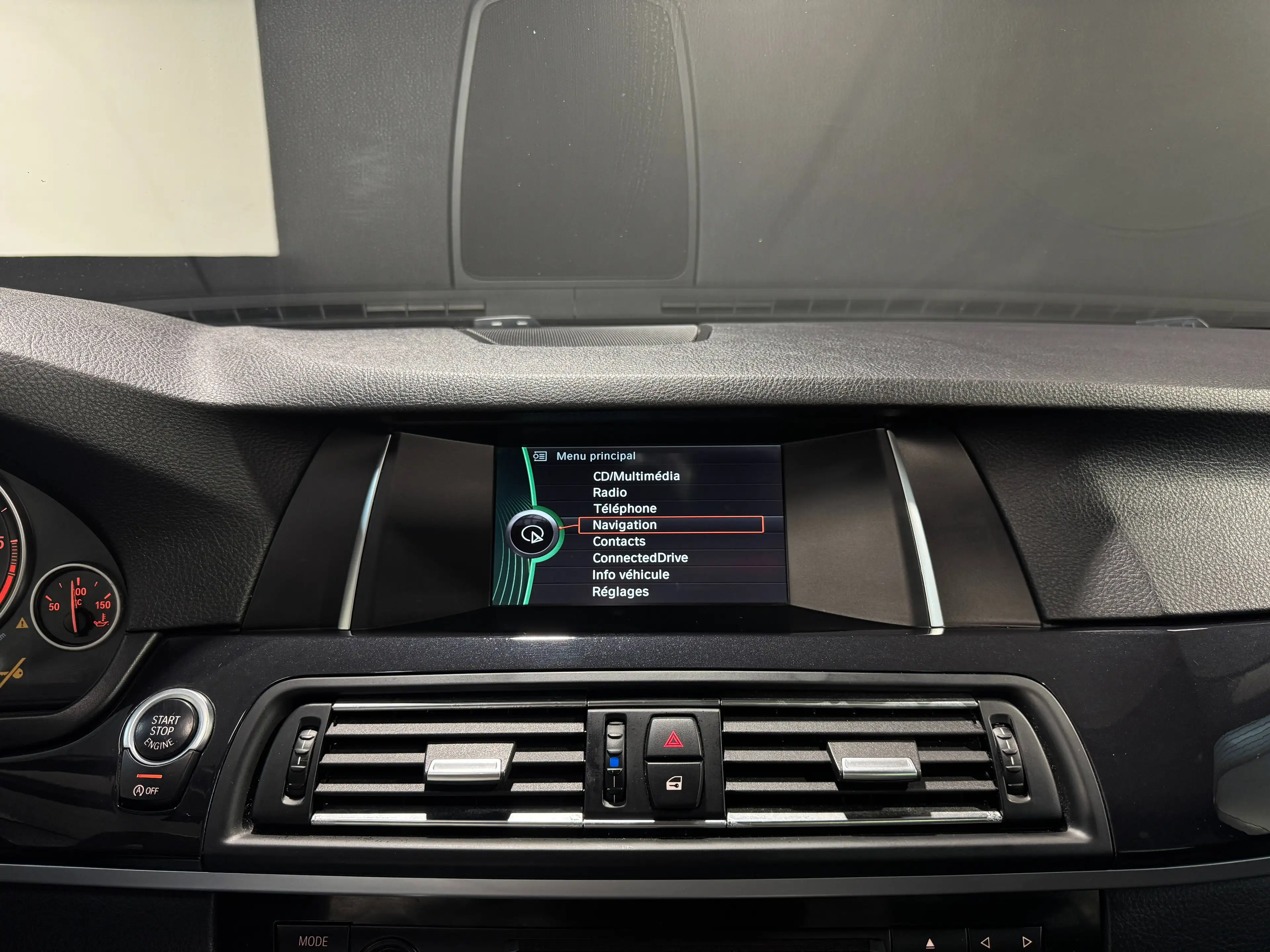 BMW 518 *** Automatique ** GPS ** Toit Pano ** Garantie 12 mois ** — photo 12
