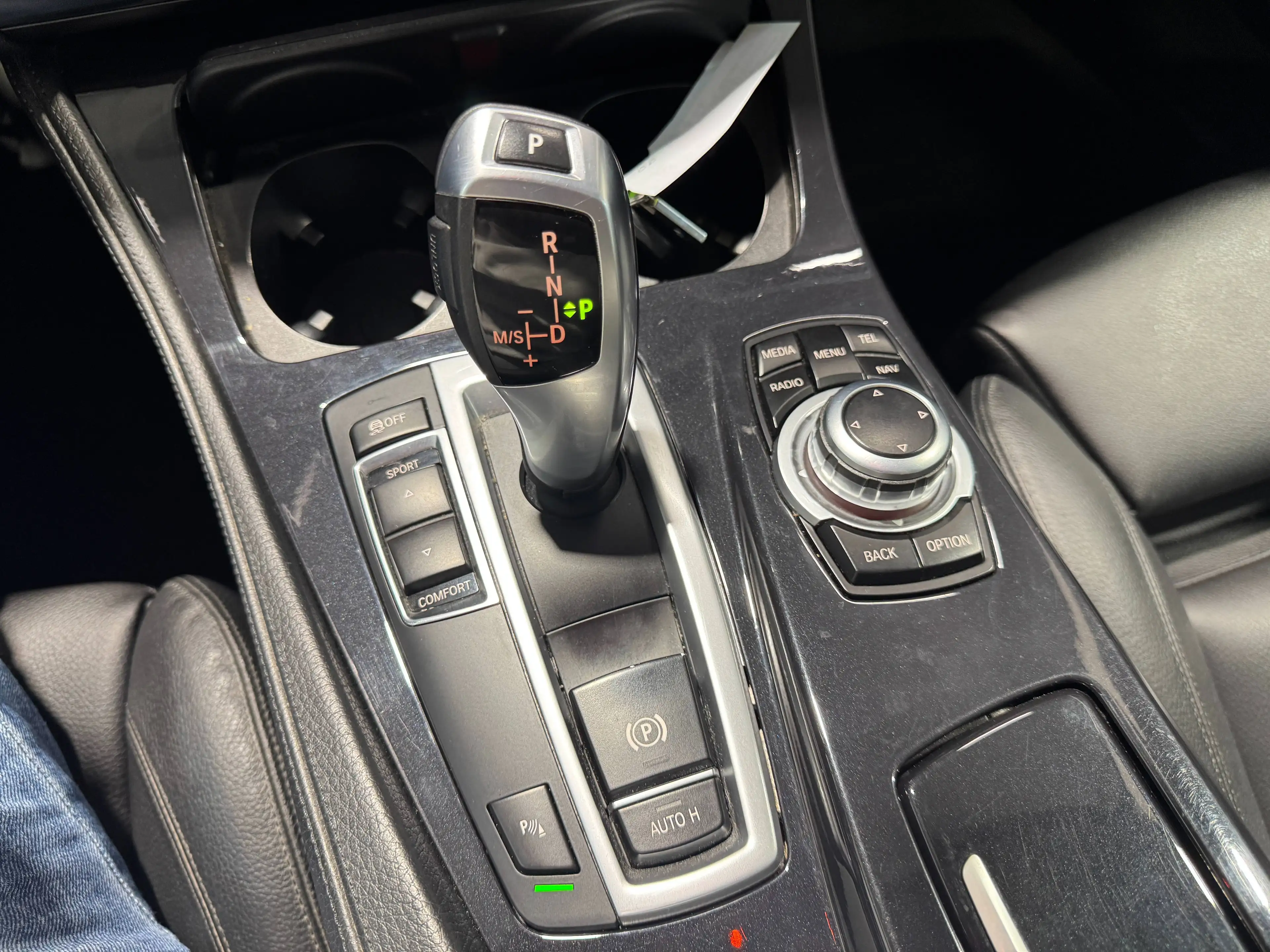 BMW 518 *** Automatique ** GPS ** Toit Pano ** Garantie 12 mois ** — photo 14