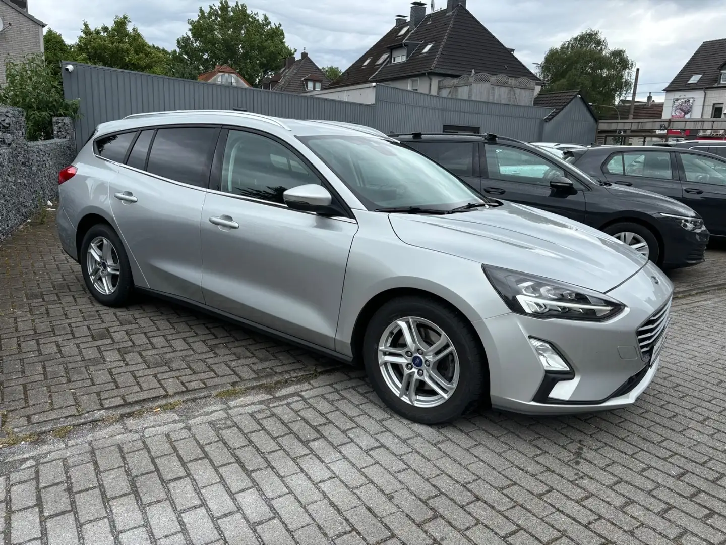 Ford Focus Turnier Cool & Connect LED DAB Lenkradheiz Zilver - 2