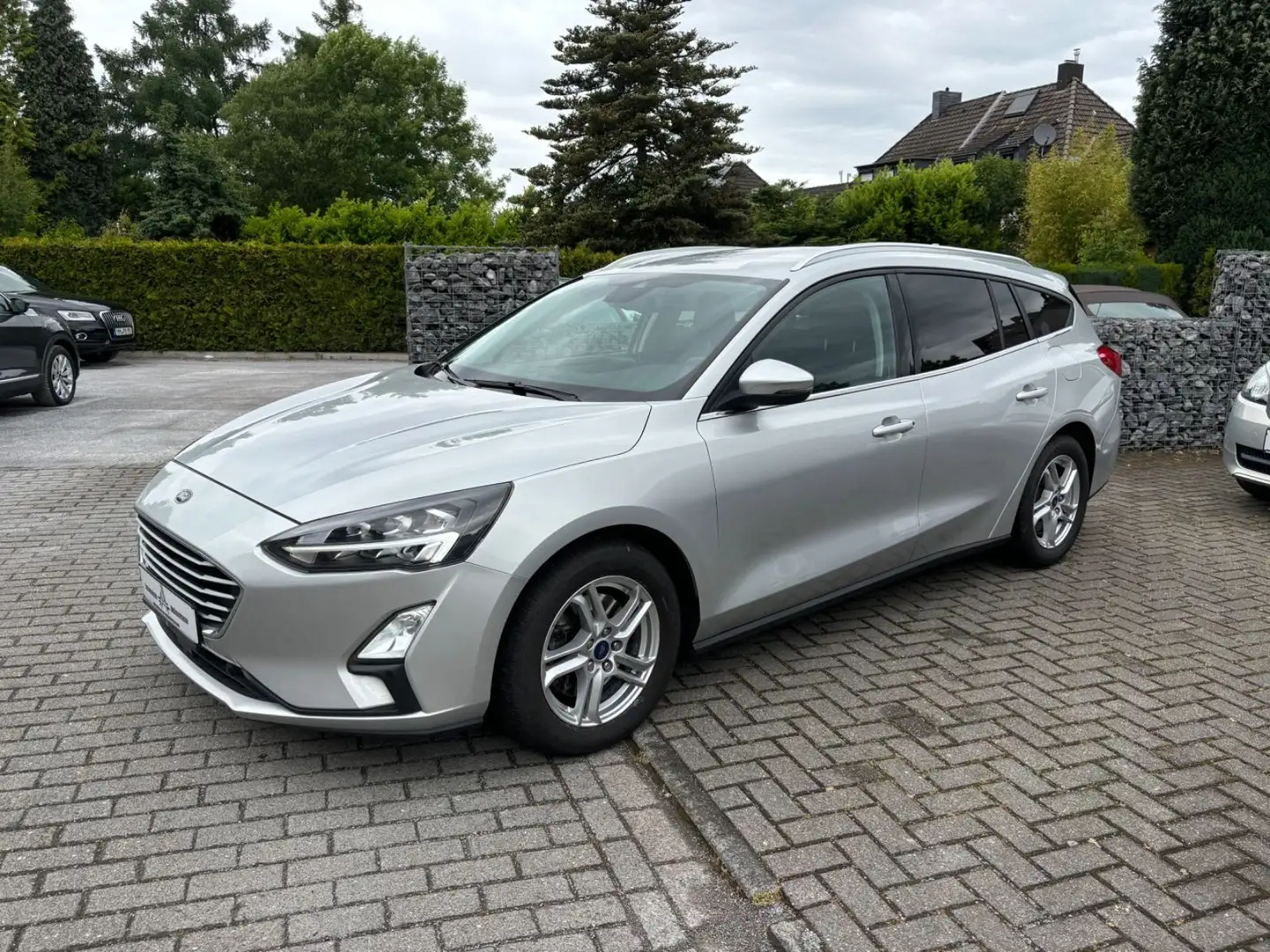Ford Focus Turnier Cool & Connect LED DAB Lenkradheiz Zilver - 1