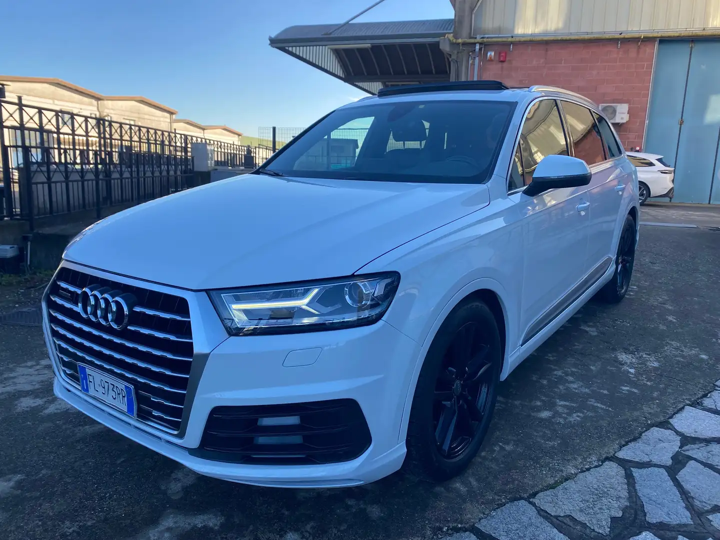 Audi Q7 218cv S-line / 7 POSTI / TETTO/ SOSPENSIONI Bianco - 2