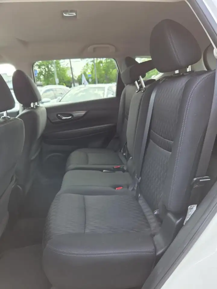 Nissan Rogue fotografie Nissan Rogue