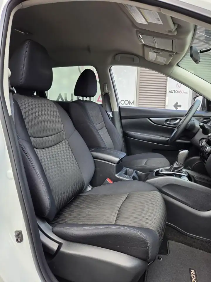 Nissan Rogue fotografie Nissan Rogue