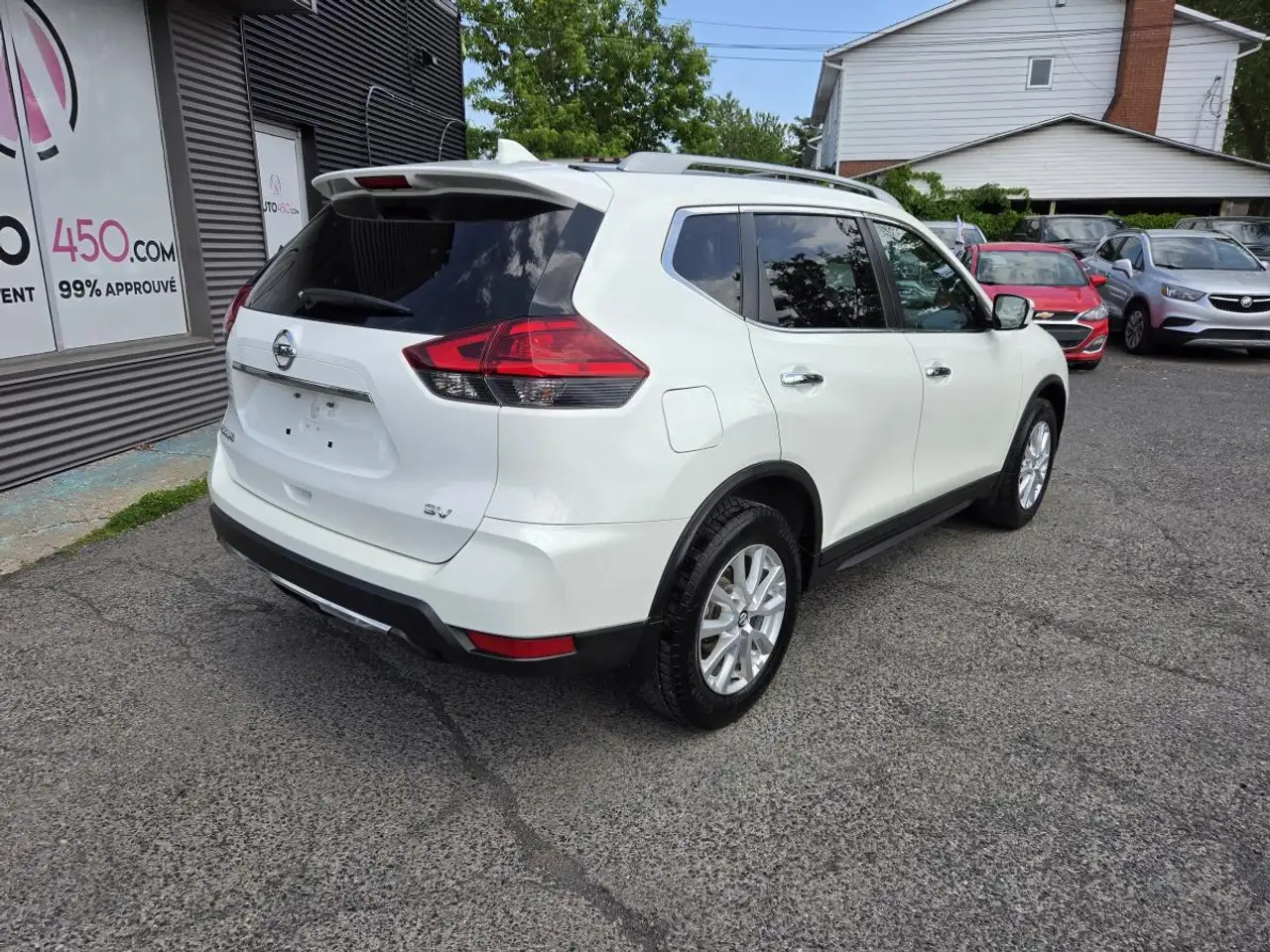 Nissan Rogue fotografie Nissan Rogue