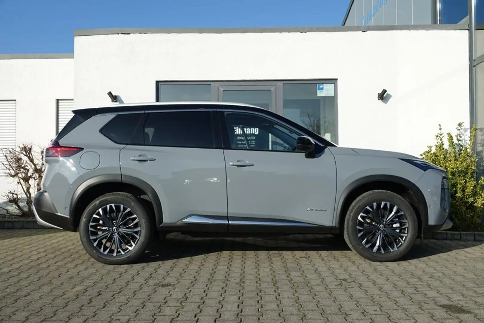 Nissan X-Trail TEKNA+ plus e-POWER e-4ORCE 7Sitz SOFORT Grau - 2