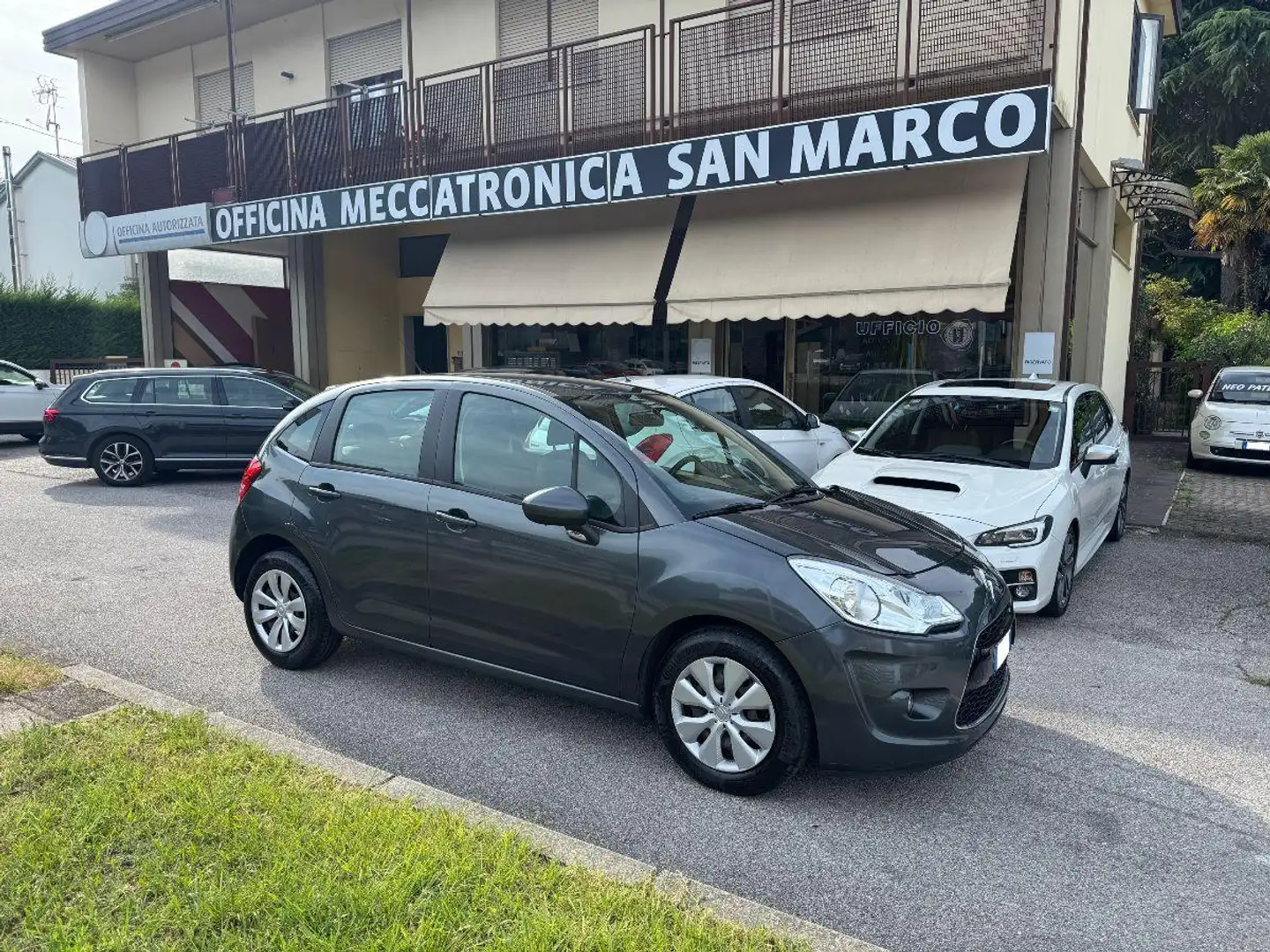 Citroen C3 1.4 GPL airdream Exclusive NEOPATENTATI Grau - 1