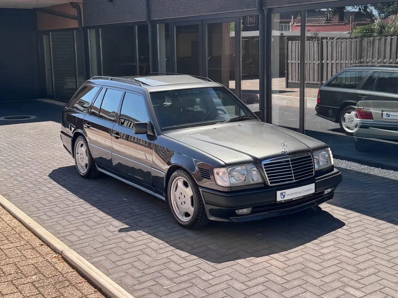 Mercedes-Benz E 36 AMG 3.4 AMG Kombi 990 Option Code, foto 4