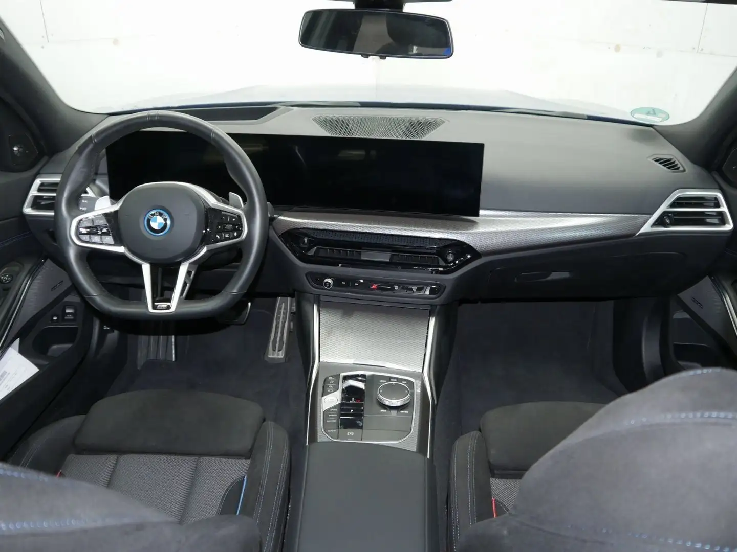 BMW 330 e xDrive Tou M Sport AHK PANO h&k DA-Pro 360° Blau - 2