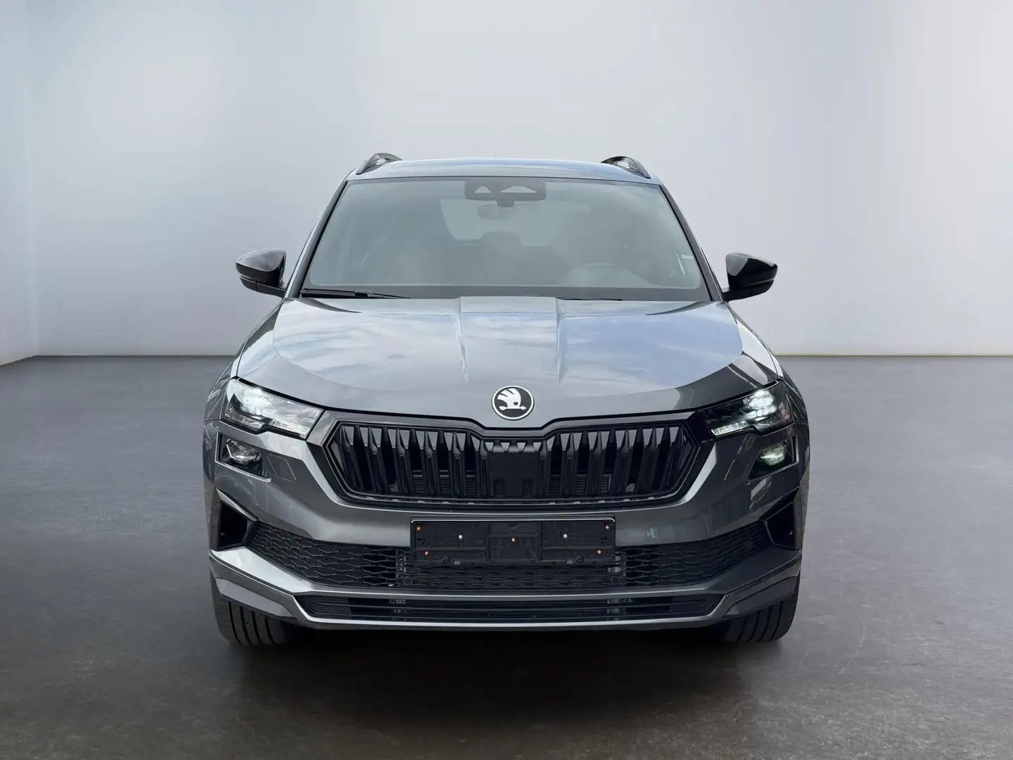 Skoda Karoq Sportline 2,0 TDI DSG 2ZKlimaautomatik Canton A... Grau - 2