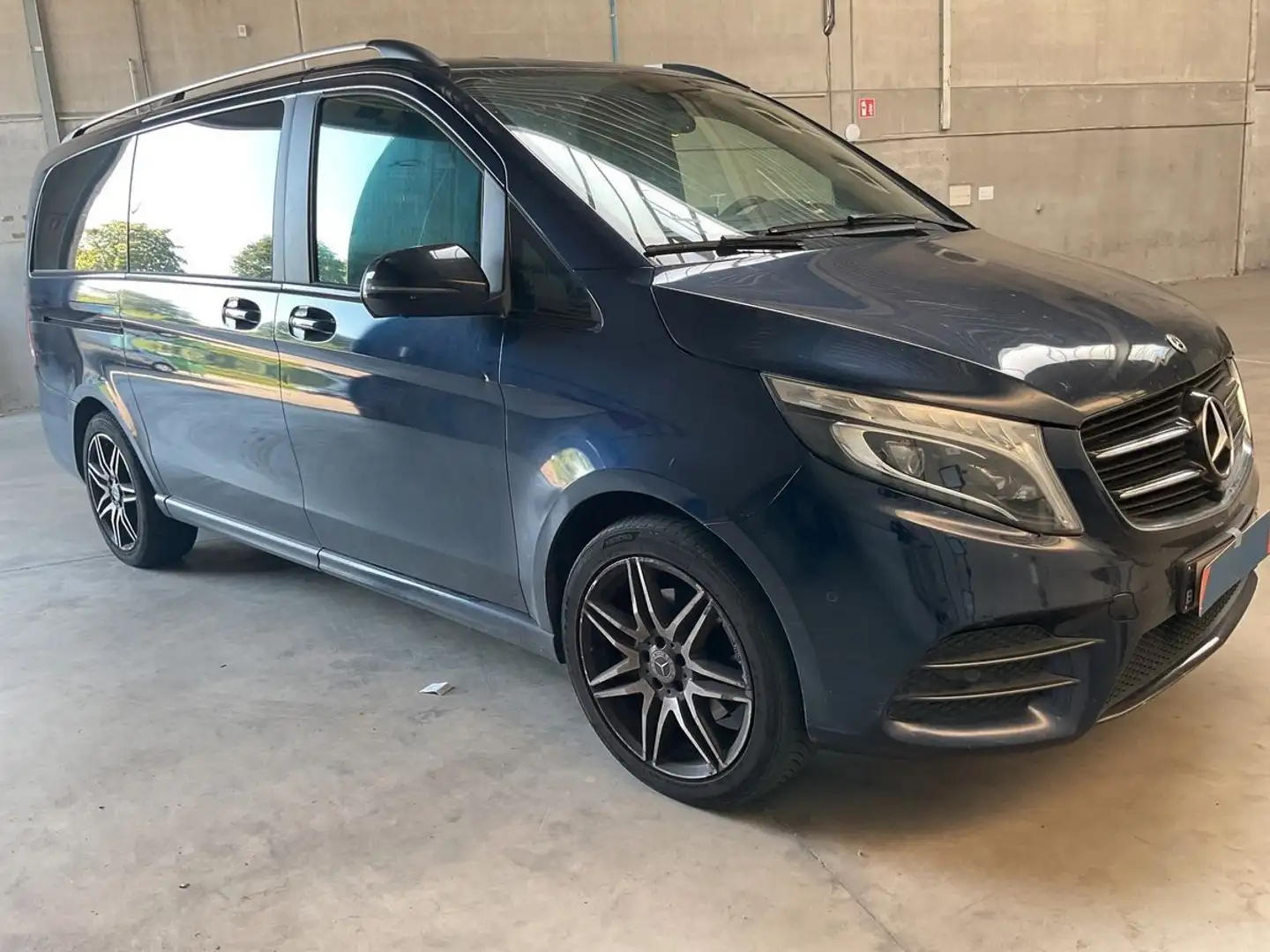 Mercedes-Benz V 250 d lang +AMG-LINE+LED+AHK+LEDER+BURMESTER+ Blau - 2