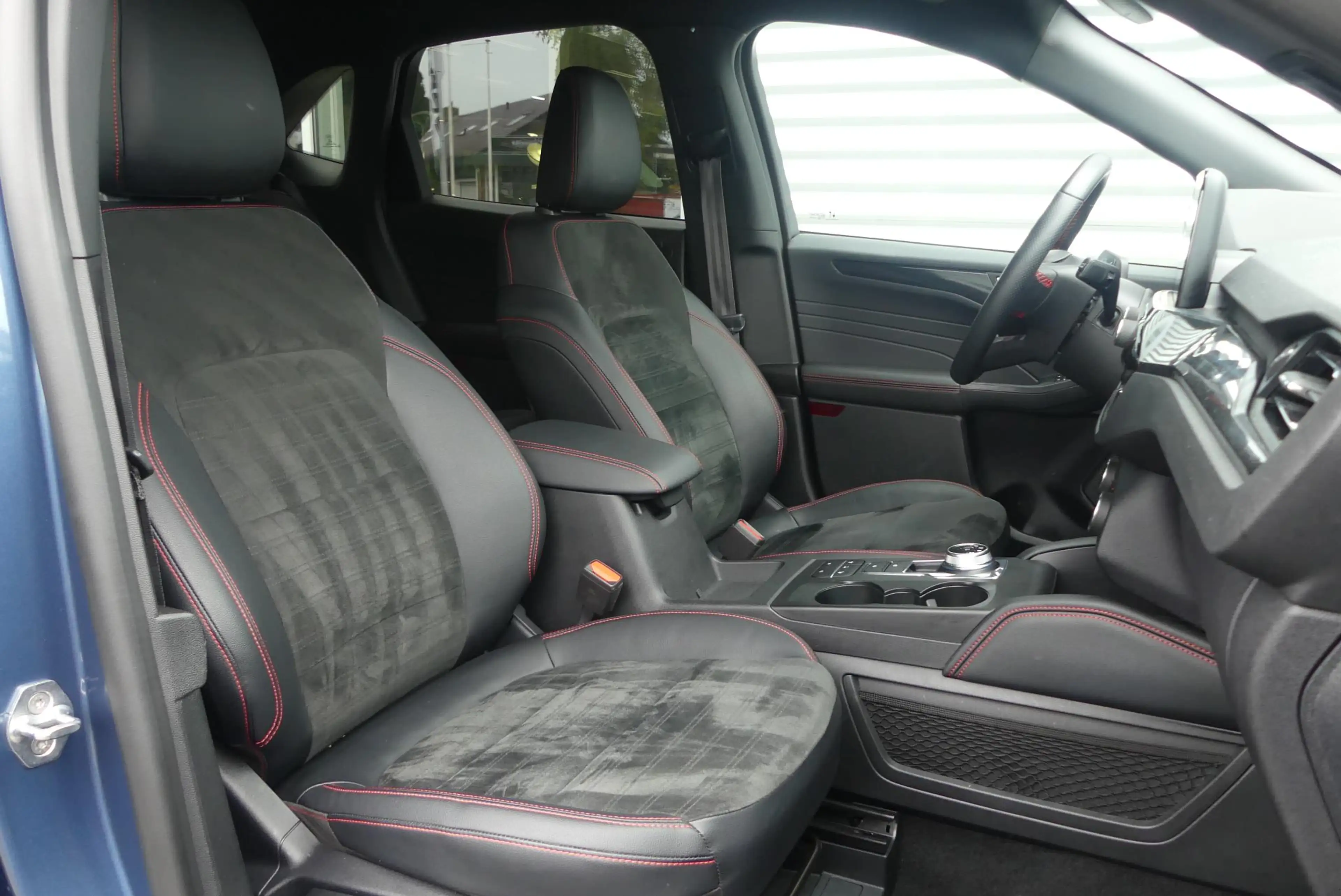 Ford Kuga 2.5 PHEV ST-Line X ELEKT. TREKHAAK, HUD, WINTER PA — photo 22