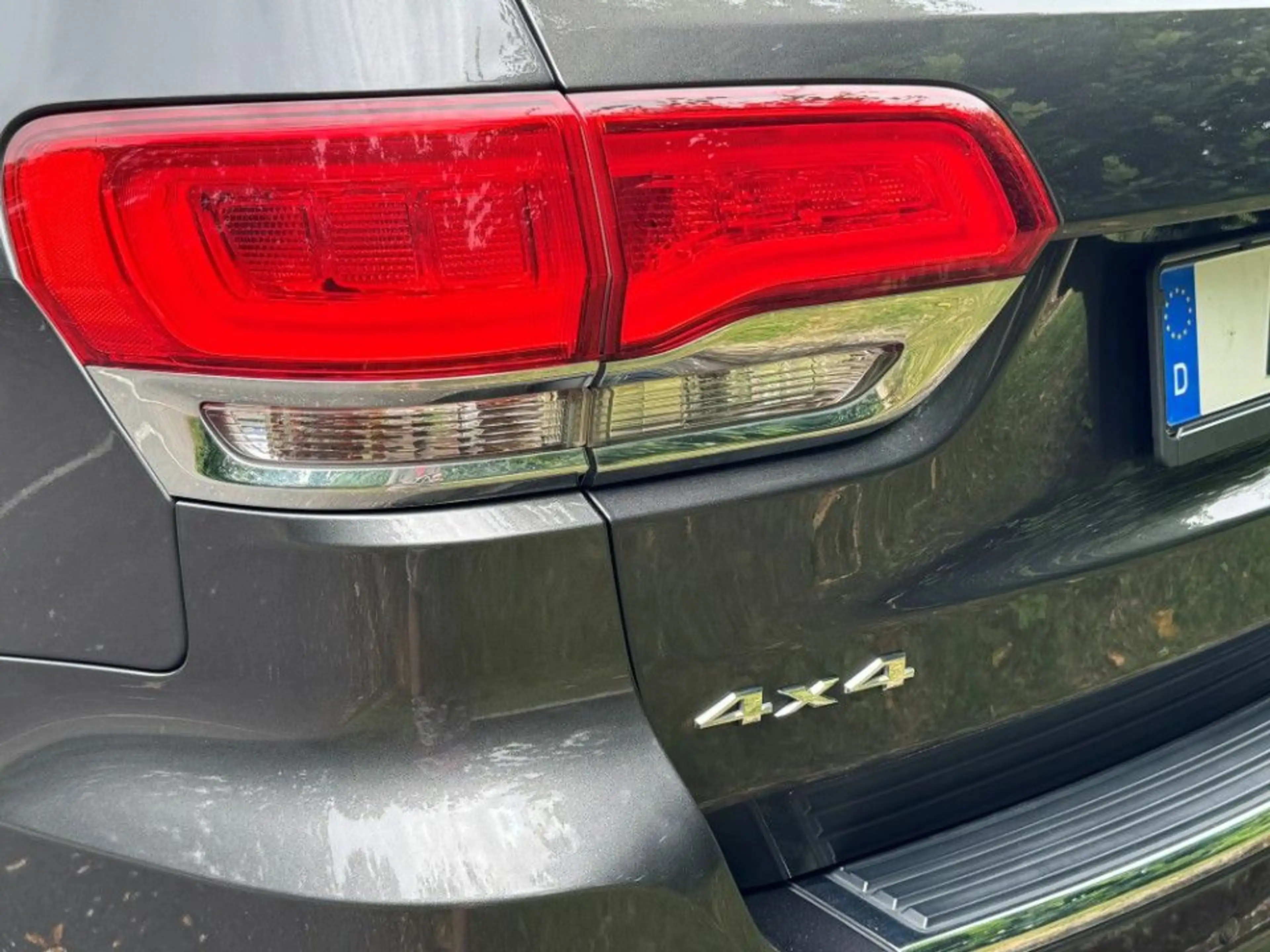 Jeep Grand Cherokee 3.0 CRD Summit — photo 18