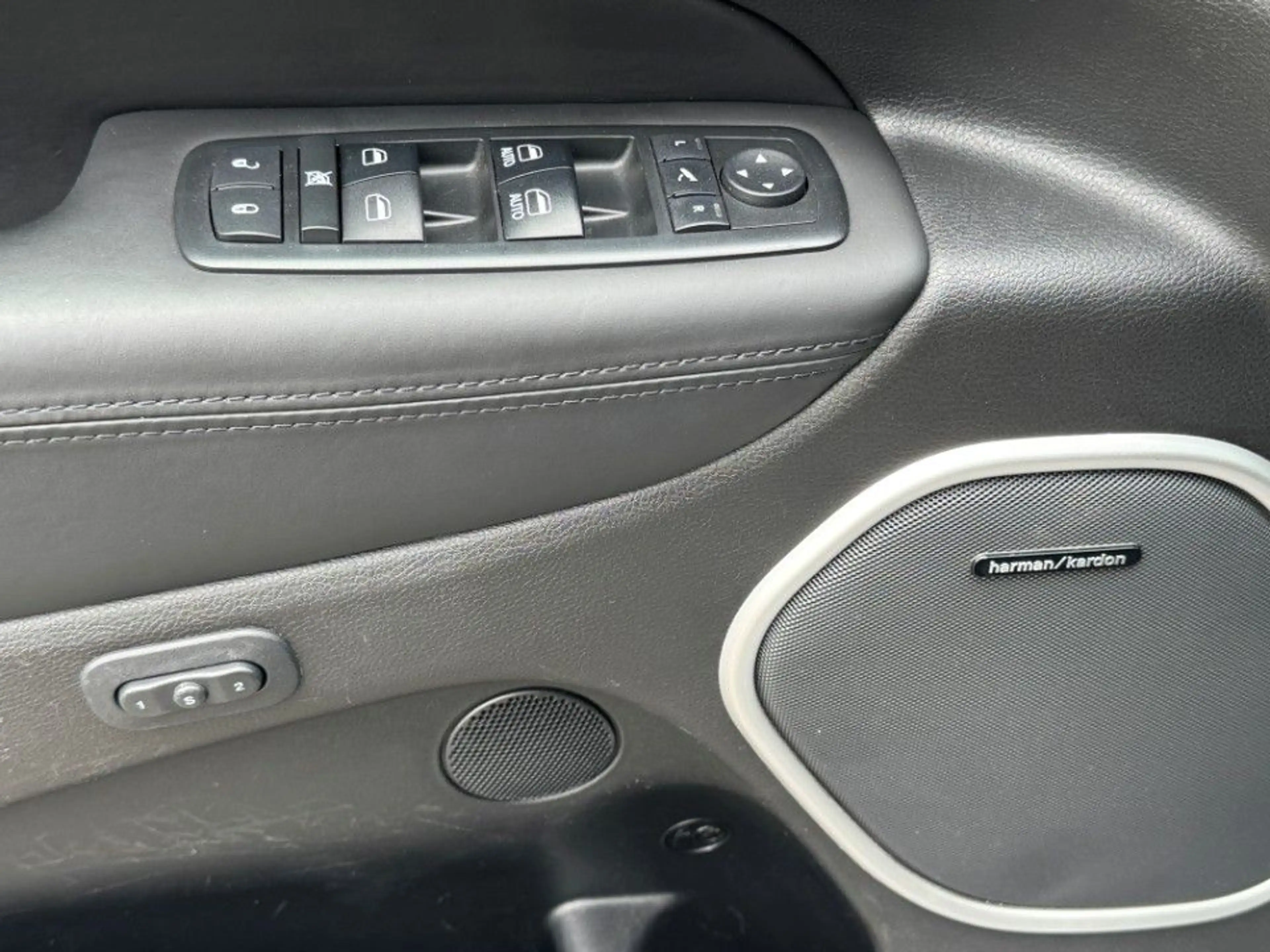 Jeep Grand Cherokee 3.0 CRD Summit — photo 10