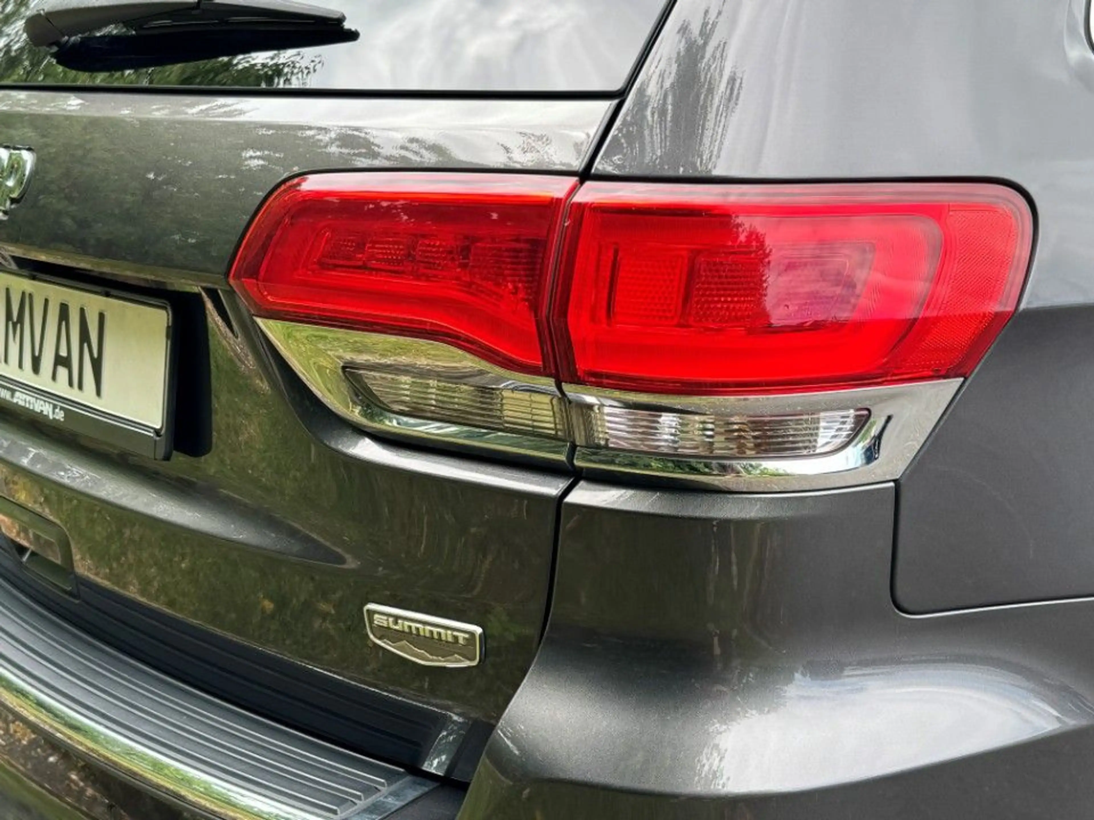 Jeep Grand Cherokee 3.0 CRD Summit — photo 17