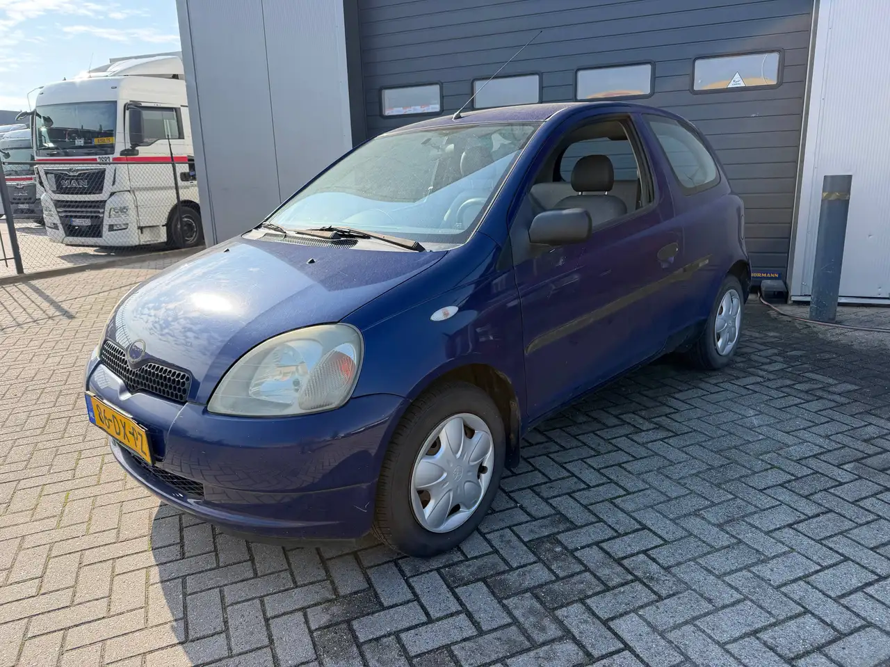 Toyota Yaris 1.0-16V VVT-i | Zie beschrijving, foto 2
