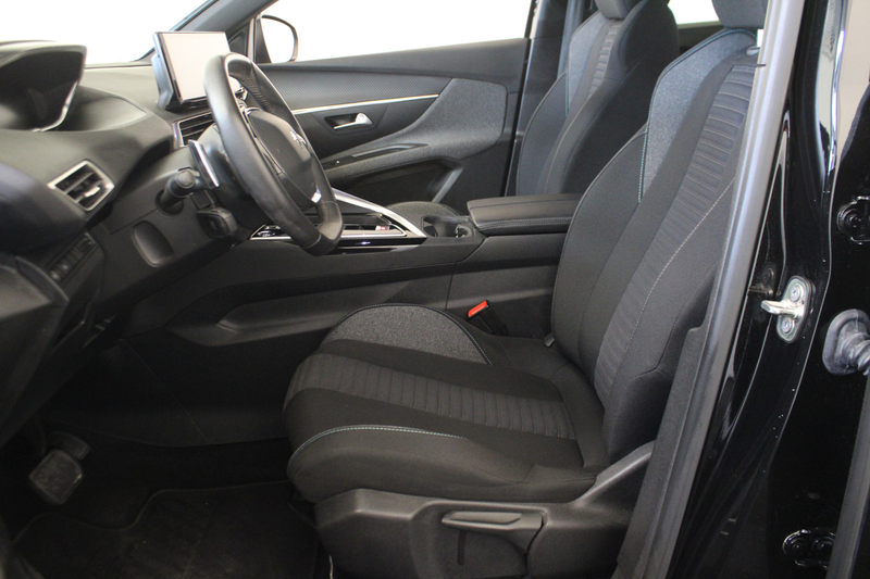 Peugeot 5008 1.2 PureTech Active Pack Business |Camera|Navi| — photo 14