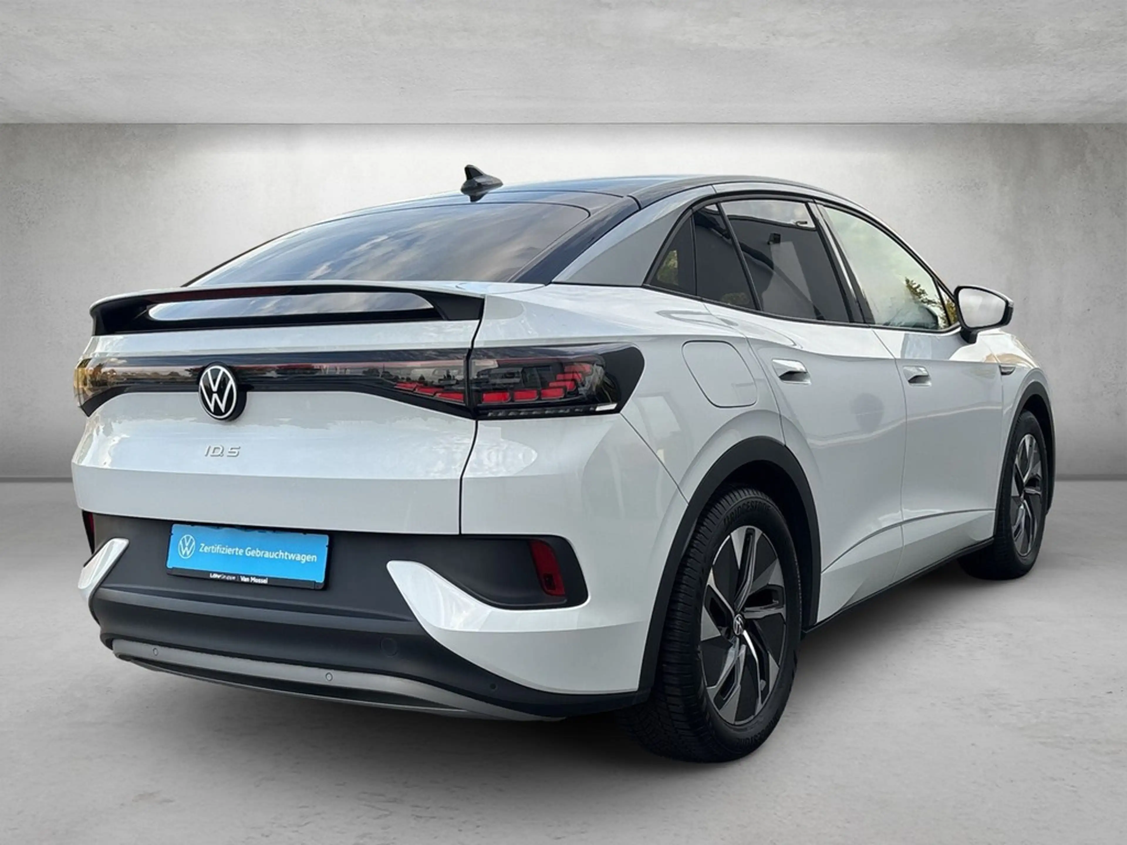 Volkswagen ID.5 Pro Performance *Wärmepumpe*Navi*AHK* — photo 4