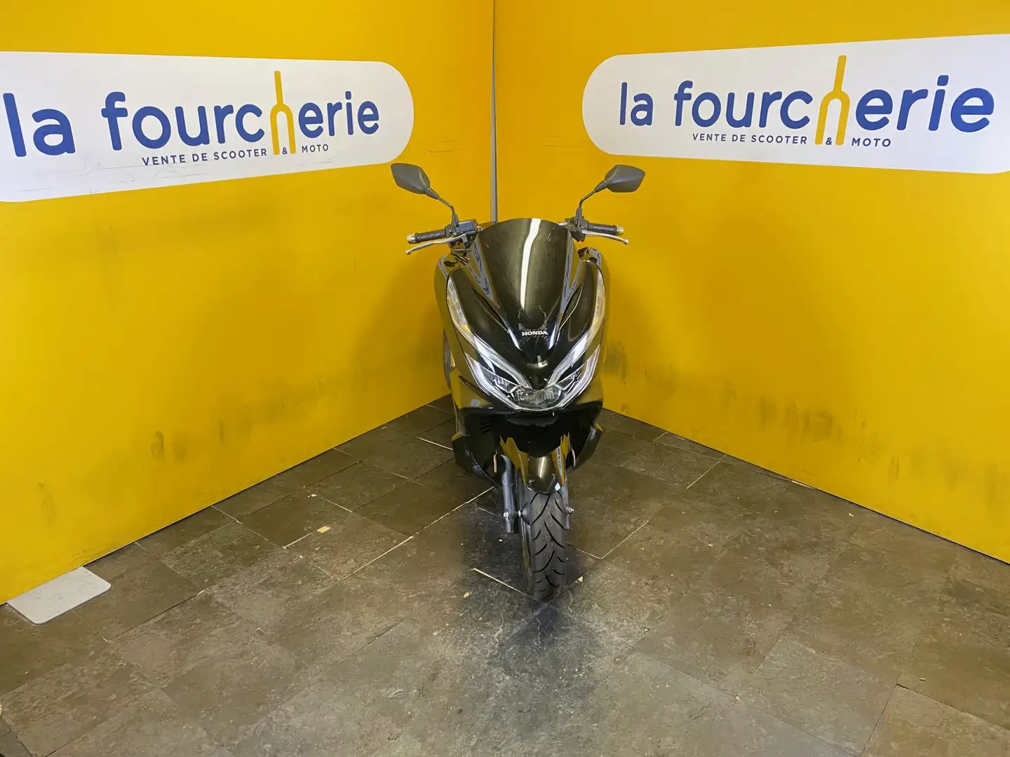 Honda PCX 125 Nero - 2