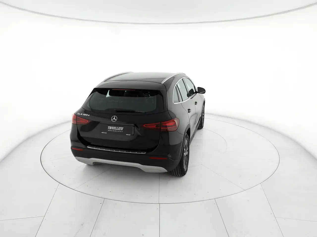 Mercedes-Benz GLA 180 d executive auto, миниатюра 6