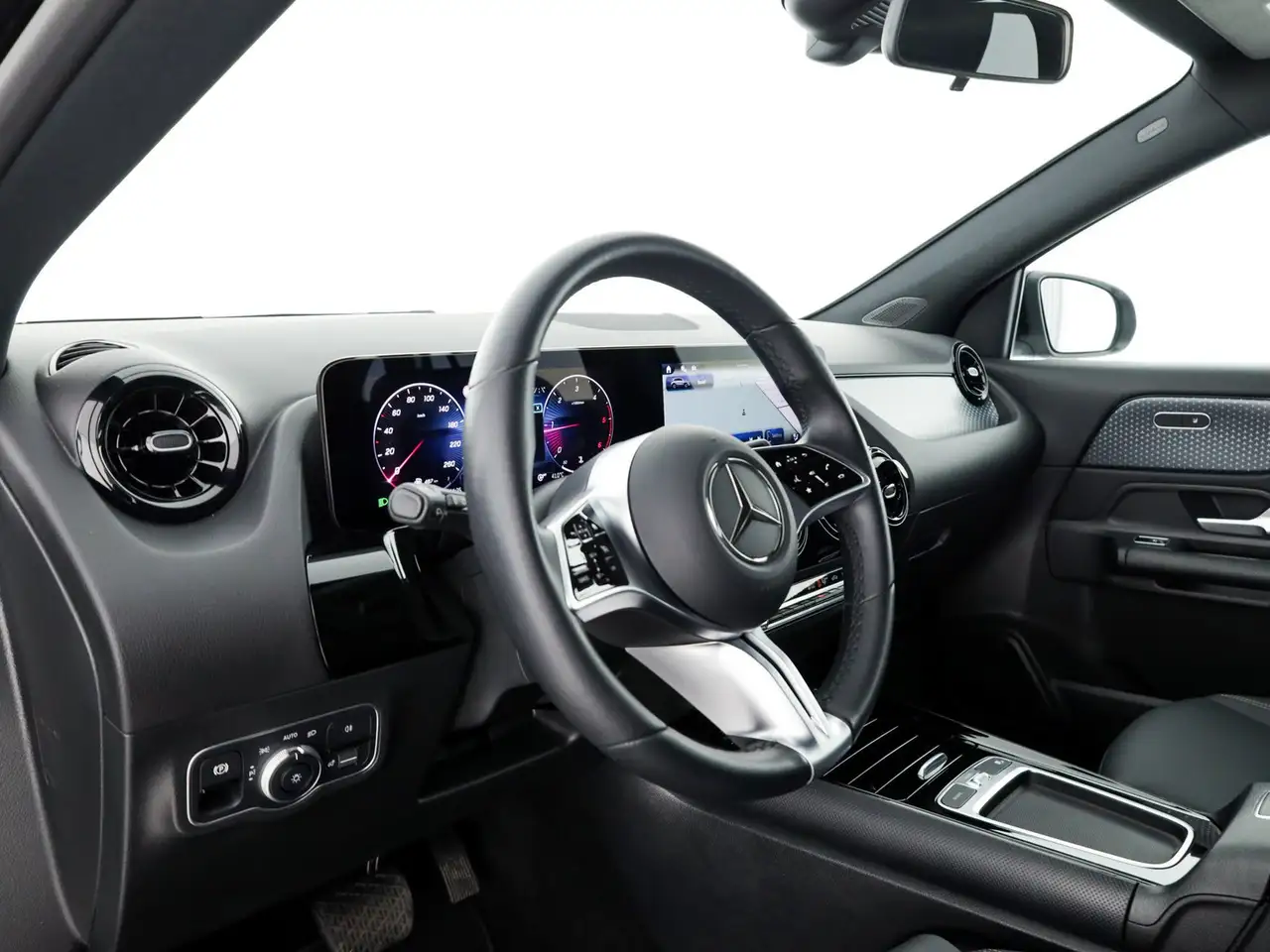 Mercedes-Benz GLA 180 d executive auto, миниатюра 10