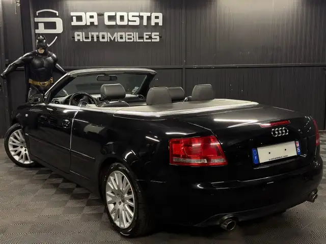 Audi A4 view 7