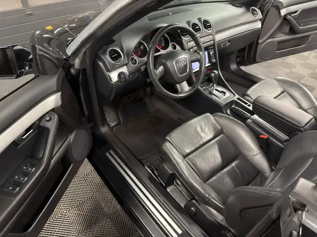 Audi A4 view 15