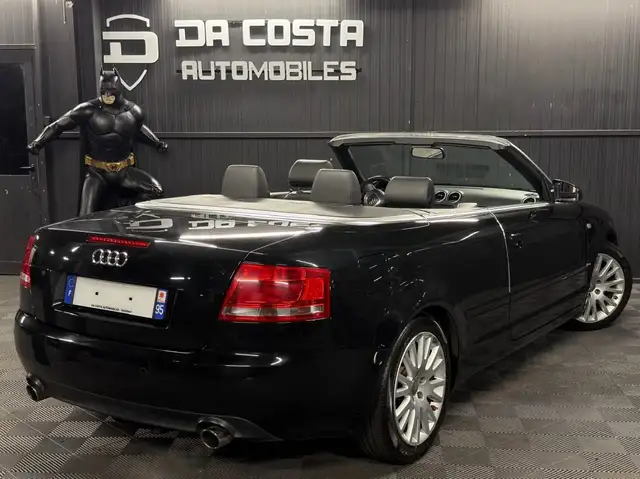 Audi A4 view 11