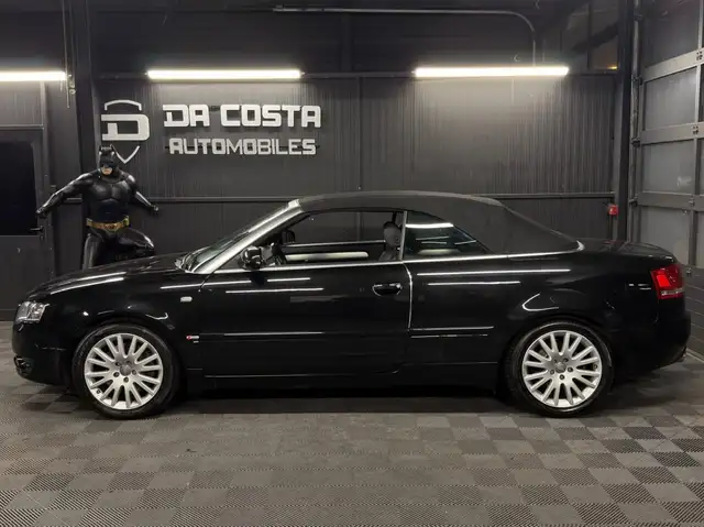 Audi A4 view 5