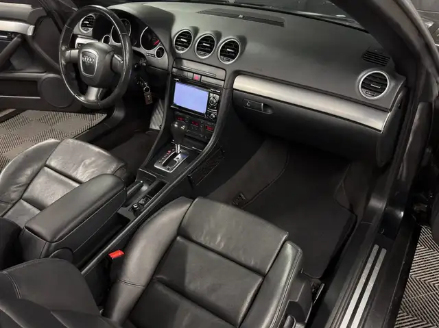 Audi A4 view 21