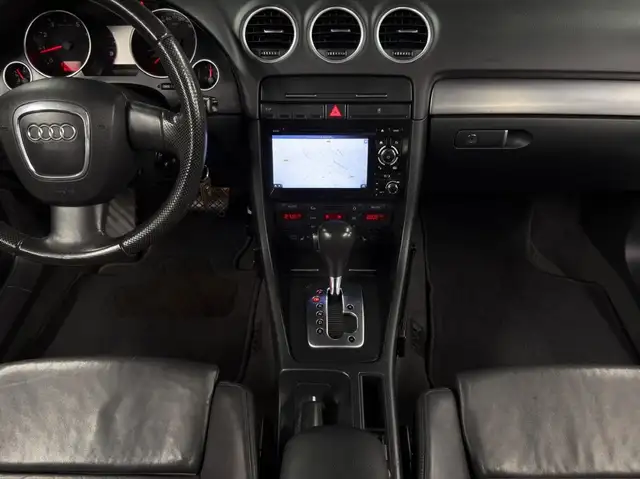 Audi A4 view 23