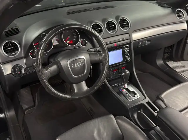 Audi A4 view 17