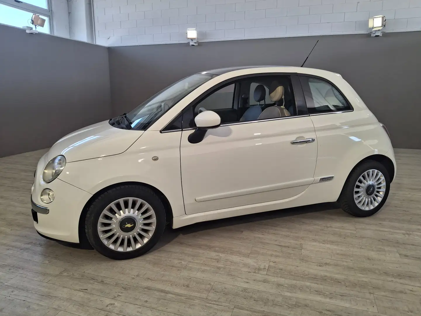 Fiat 500 500 III 1.2 Lounge 69cv Weiß - 2
