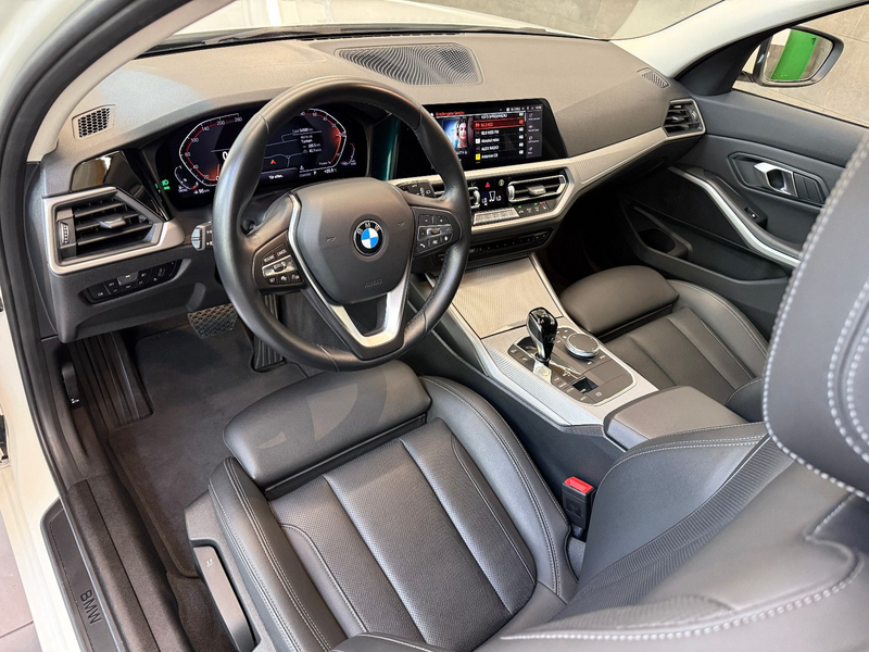 BMW 318 Touring Advantage 5 J. GARANTIE LIVE LED — photo 4