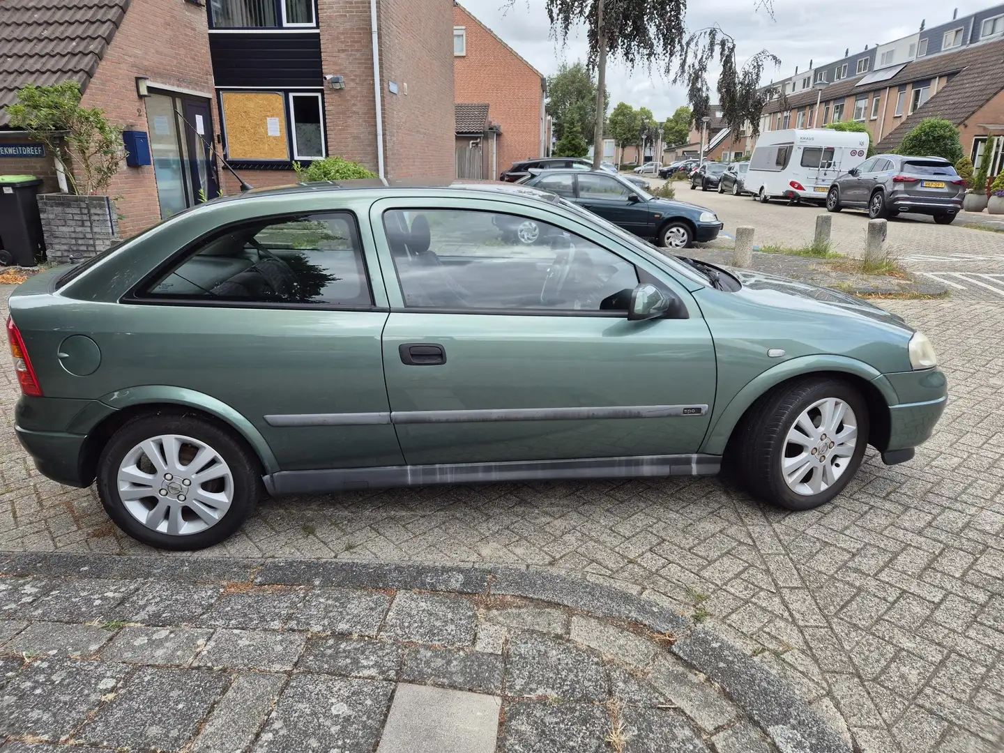 Opel Astra 1.6 Sportive Verde - 2