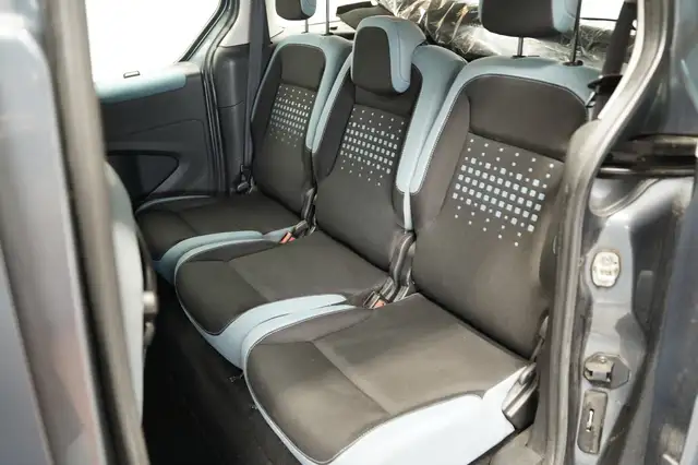 Citroen Berlingo view 9