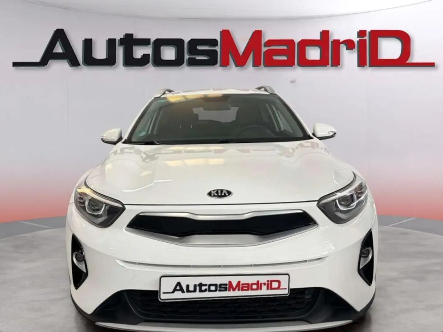 Kia Stonic 1.0 T-GDi 88kW (120CV) Drive Blanco - 2
