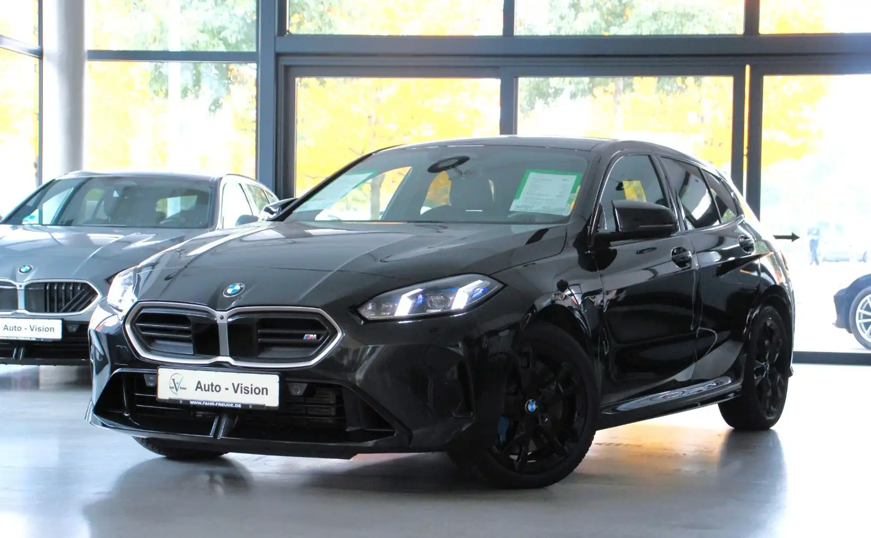 BMW 135 xDrive (F70)*A-LED*Memory*DriveAssProf*360° Schwarz - 1