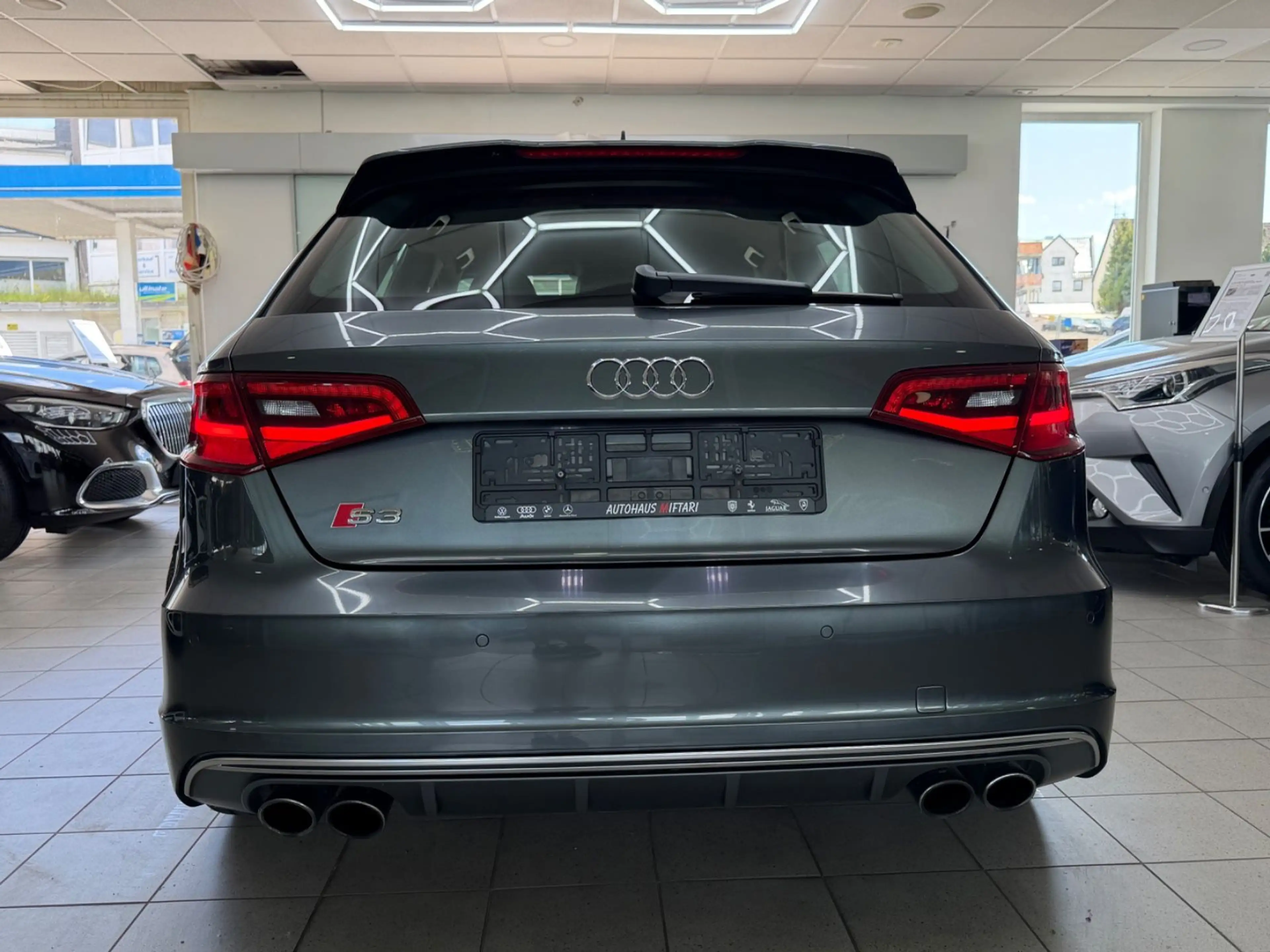 Audi S3 Sportback 2.0 TFSI quattro LEDER NAVI SHZ PDC — photo 3