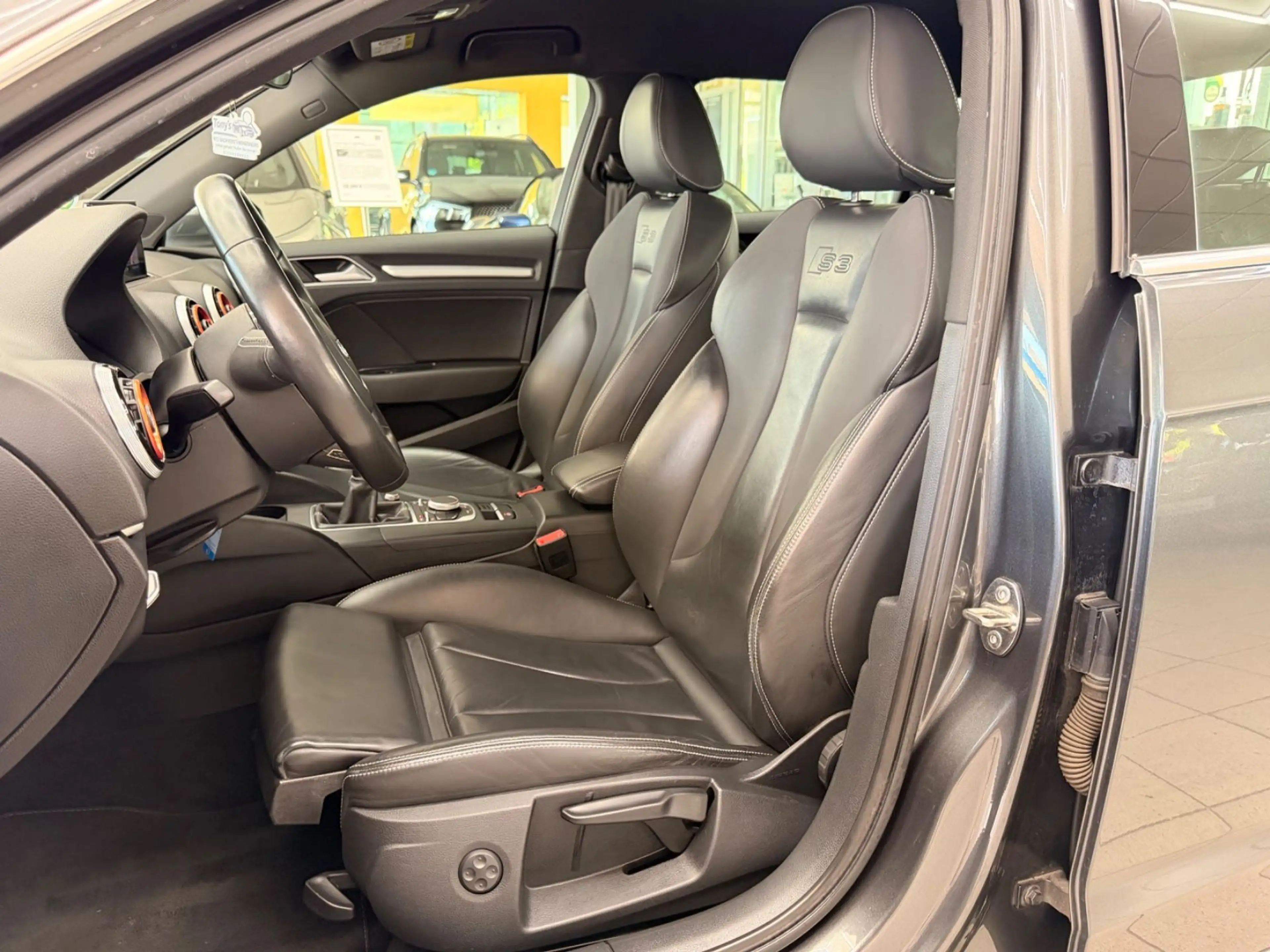 Audi S3 Sportback 2.0 TFSI quattro LEDER NAVI SHZ PDC — photo 15