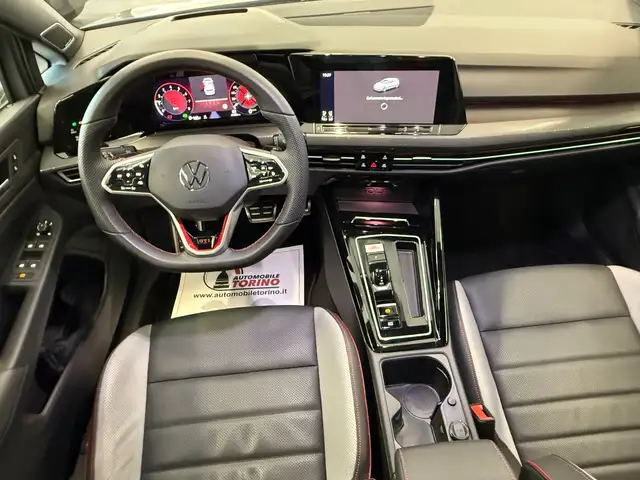 Volkswagen Golf view 11