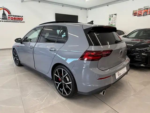 Volkswagen Golf view 6