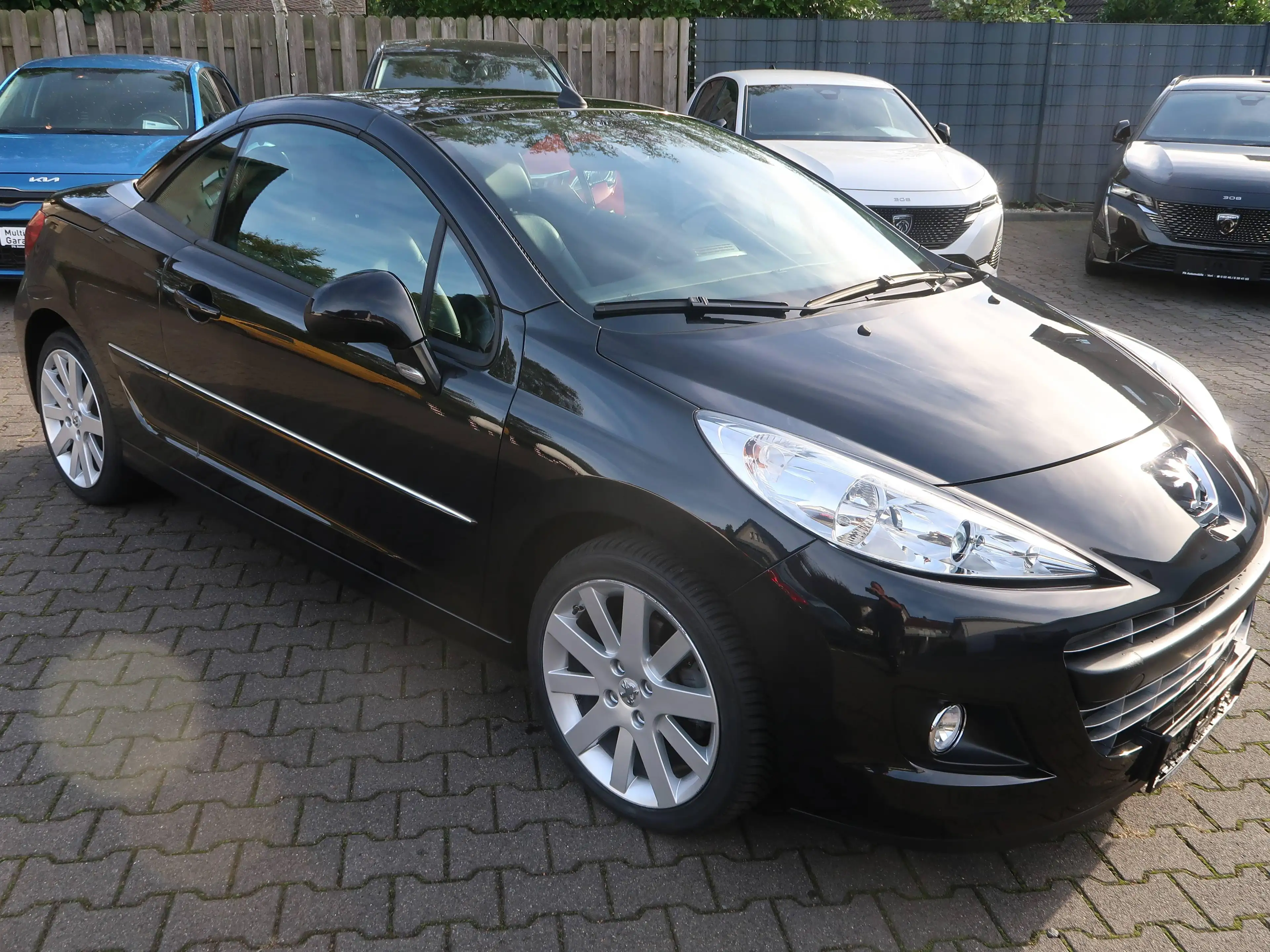 Peugeot 207 Allure*Navi*Leder*Automatik*27500km* — photo 17