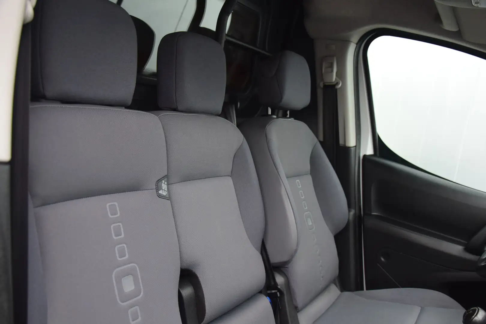 Citroen Berlingo 1.6 BlueHDI 75 Club MARGE Airco Cruise Wit - 2