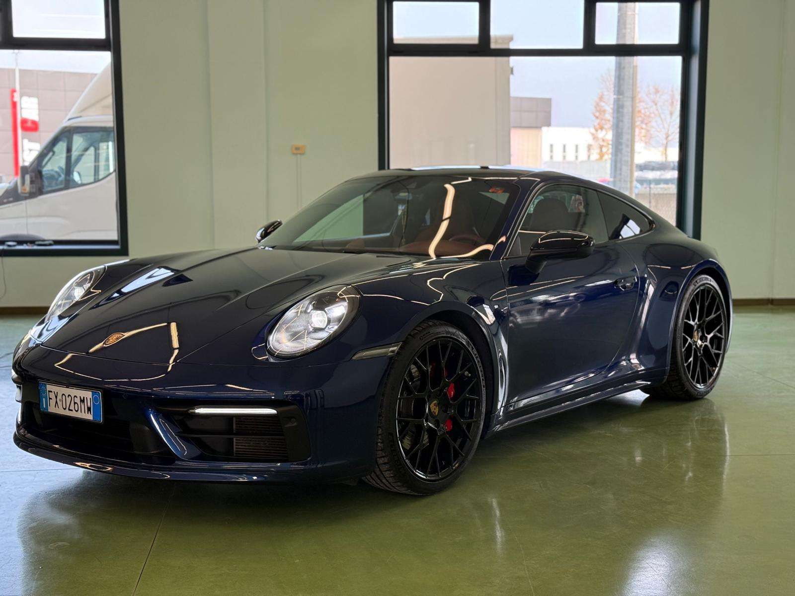 Porsche 911