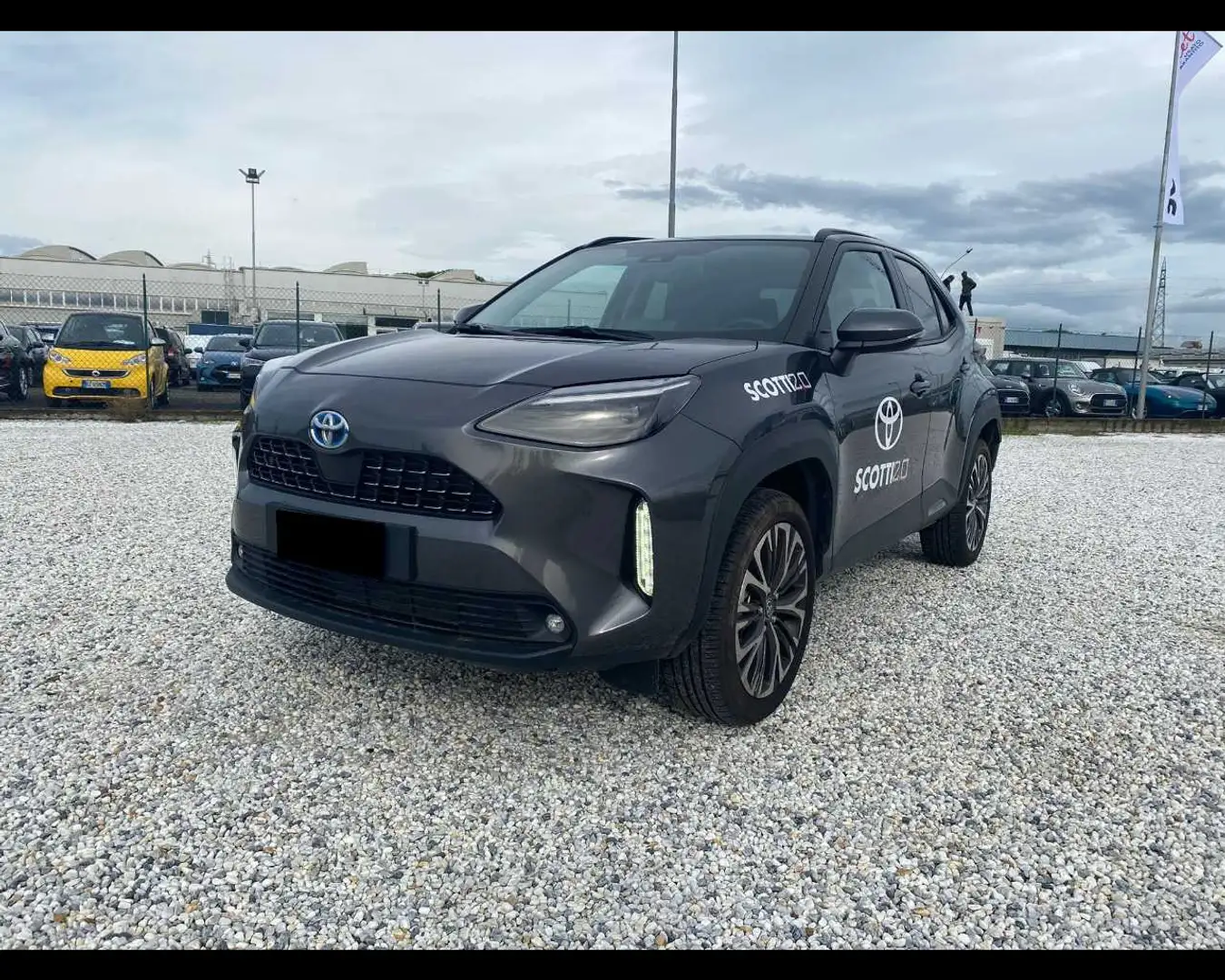 Toyota Yaris Cross 1.5H 2WD LOU MY22 Grey - 1