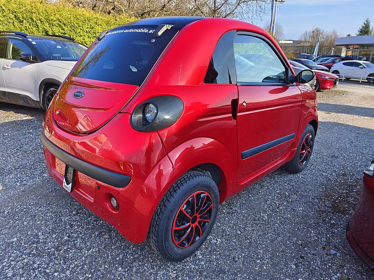 Microcar Due Dué Must Progress + Multimedia *AUTOFAHREN AB 15* Rot - 2