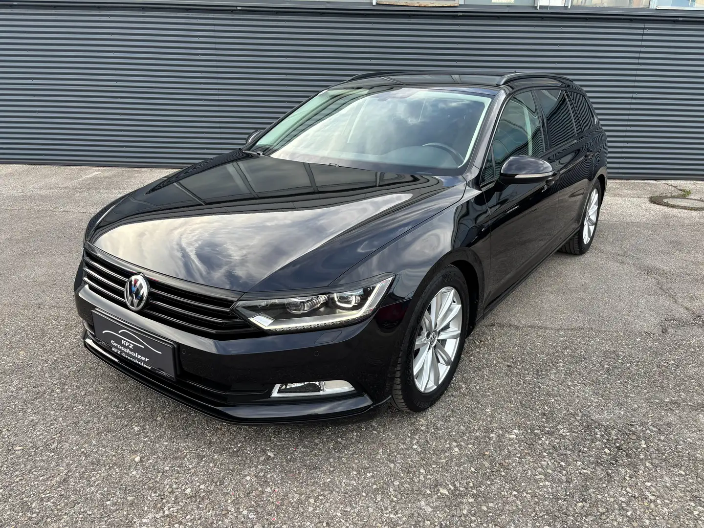 Volkswagen Passat Variant Comfortline BlueMotion "36-MONATE GARANTIE" Schwarz - 1