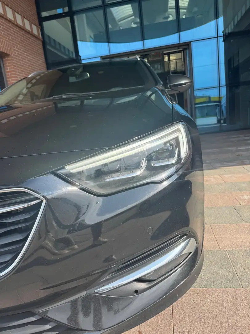 Opel Insignia 1.5 Turbo S&S Sports Tourer Innovation Negro - 2
